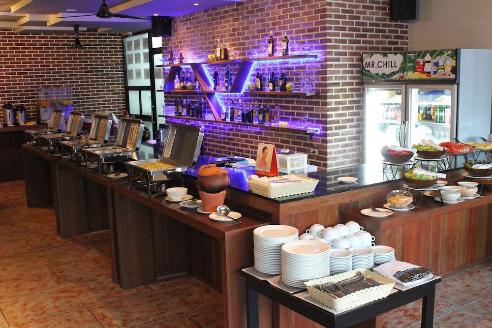 레드 플래닛 푸켓 빠통  호텔 Patong 외부 사진